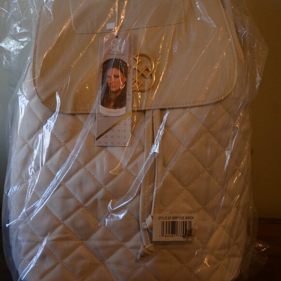 Daisy Fuentes Women Quilted Nylon Backpack Cream NWT - Picture 2 of 11